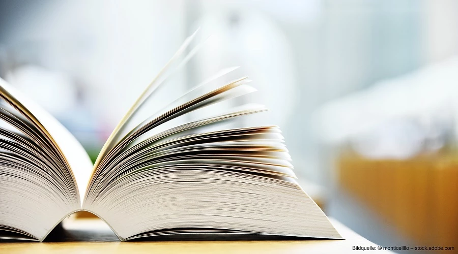 Aufgeschlagenes Buch Aufgeschlagenes Buch