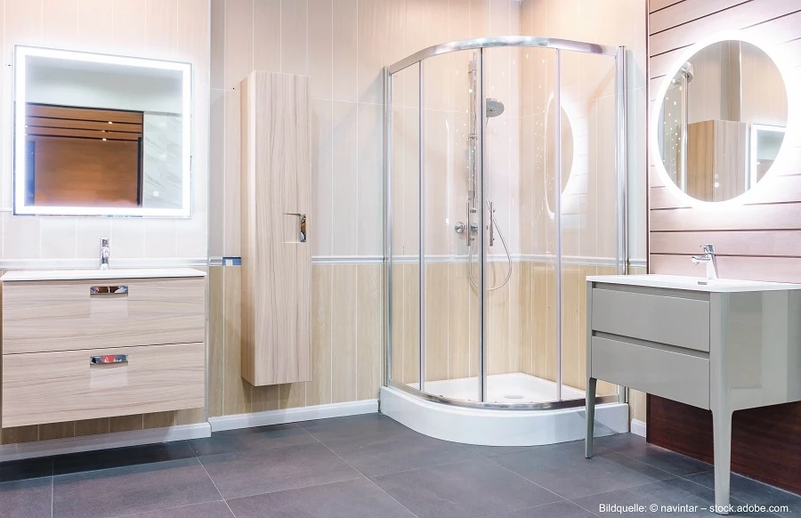Badezimmer mit Runddusche Badezimmer mit Viertelkreis Dusche